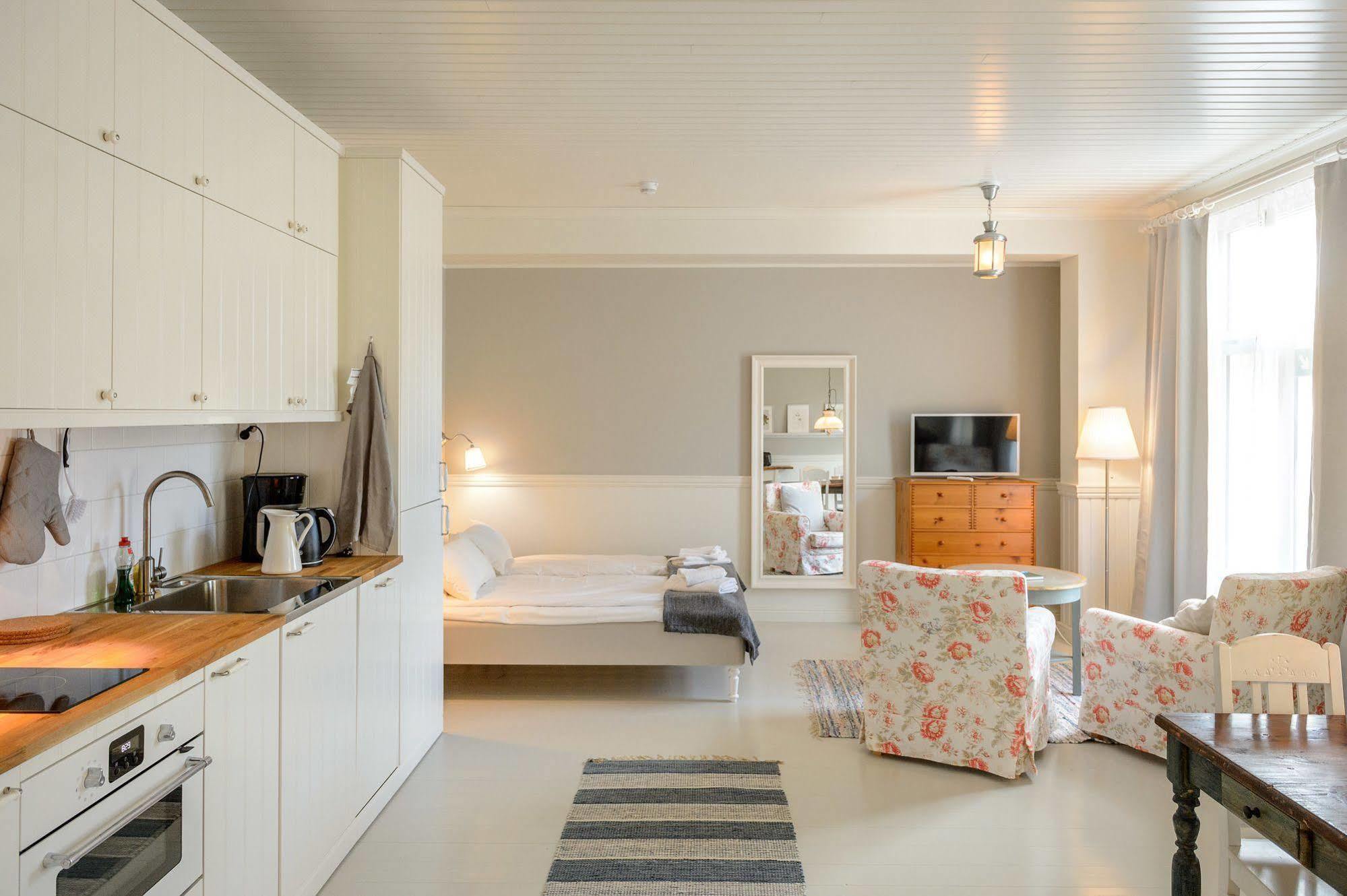 Hotel Bulevard Hanko Bagian luar foto